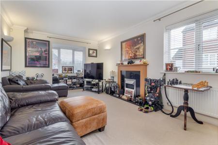 Living-room-4.jpg