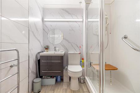 Bathroom-1.jpg