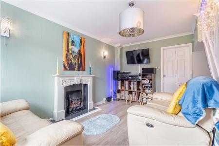 Living-roomm-2.jpg
