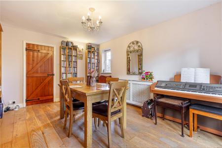 Dining-room-2.jpg