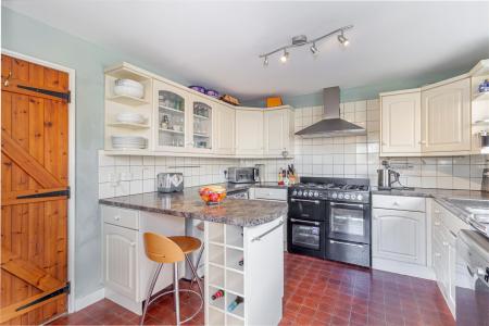Kitchen-6.jpg