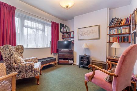 Dining Room/Study-1.jpg