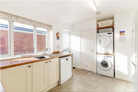Kitchen-3.jpg