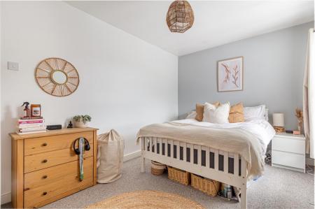 Bedroom-1-3.jpg