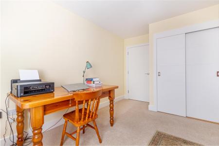 Bedrom-2-2.jpg