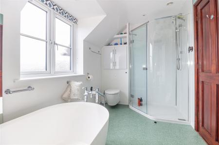Ensuite-2.jpg