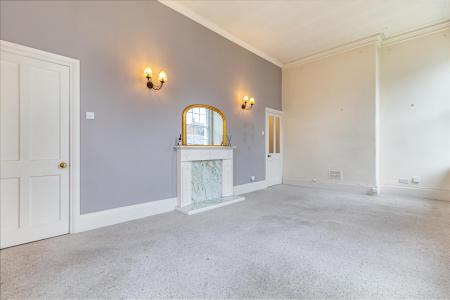 Livingroom-3.jpg