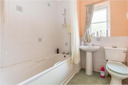 bathroom-1.jpg