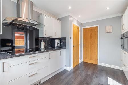 Kitchen-4.jpg