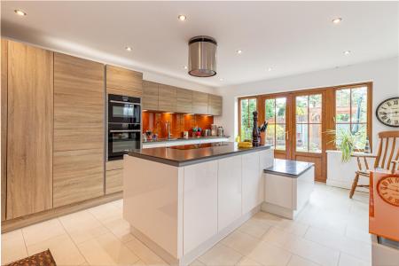 kitchen-2.jpg