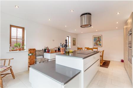 Kitchen-3.jpg
