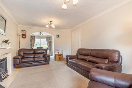 Living-room-4.jpg