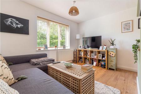 Living-room-2.jpg