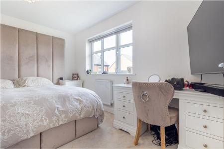 Bedroom-2-2.jpg