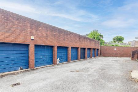 Garage.jpg