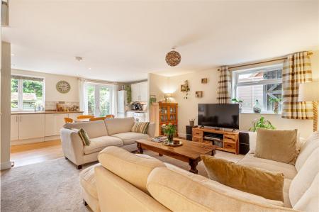 Living-room-4.jpg