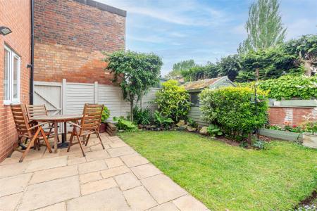 Garden-1.jpg