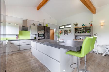 Kitchen-5.jpg