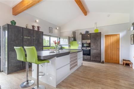 Kitchen-3.jpg