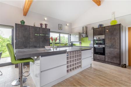 Kitchen-4.jpg