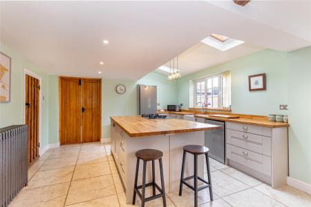 Kitchen-1.jpg