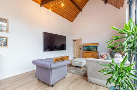 Living-room-6.jpg