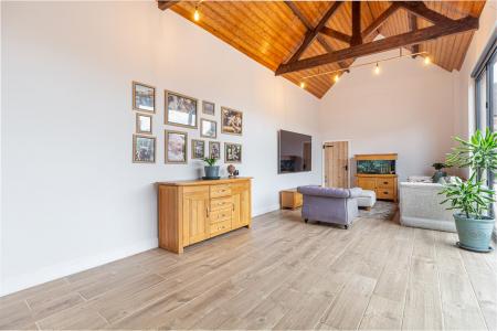 Living-rooom-3.jpg