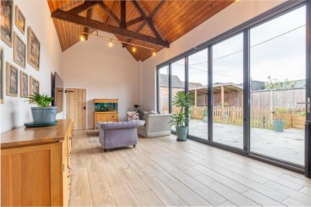 Living-room5.jpg