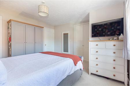 Bedroom-1-3.jpg