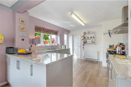 Kitchen-3.jpg