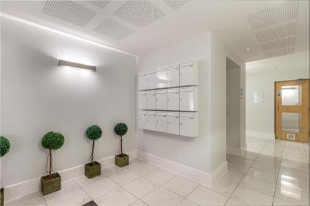 Hallway-1.jpg