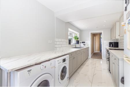 Kitchen-3.jpg