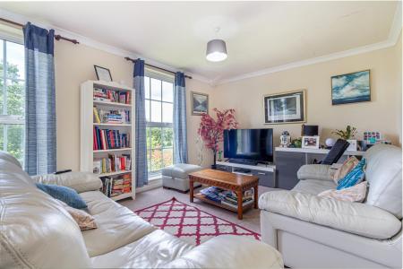 Living-room-6.jpg