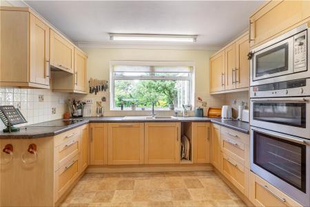 Kitchen-4.jpg