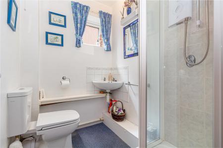 Shower-room-1.jpg