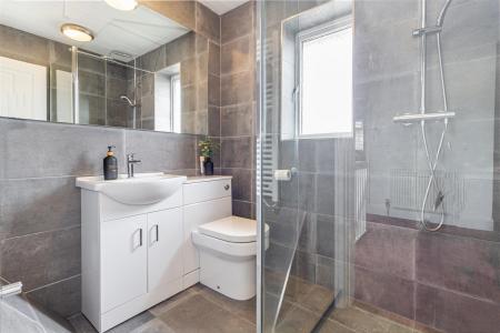 Bathroom-2.jpg