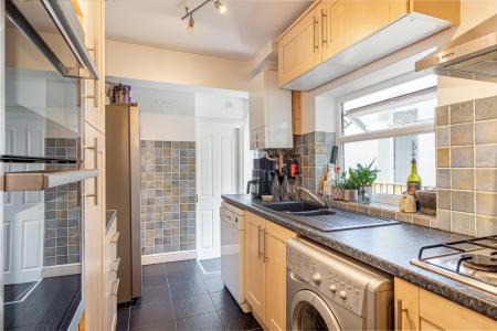 Kitchen-4.jpg