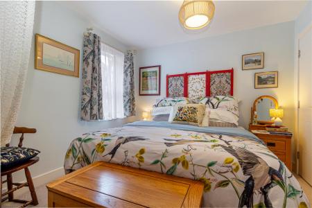 bedroom-1-3.jpg