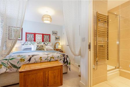 bedroom-1-2.jpg