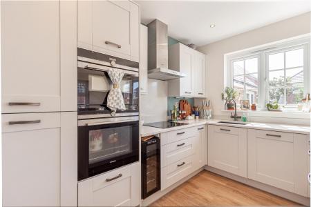 Kitchen-4.jpg