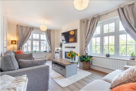 Living-room-4.jpg