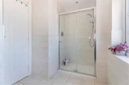 Ensuite-.jpg