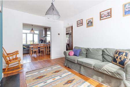 Living-room-3.jpg