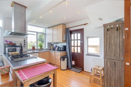 Kitchen-2.jpg