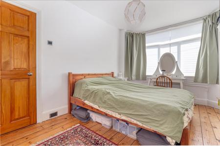 Bedroom-1-2.jpg
