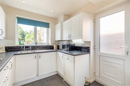 kitchen-4.jpg
