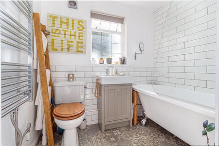 bathroom-1.jpg