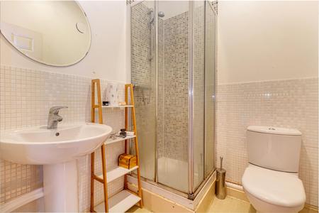 ensuite-1.jpg