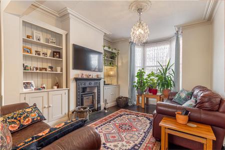 Living-room1.jpg