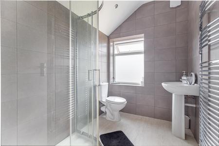 bathroom-2.jpg